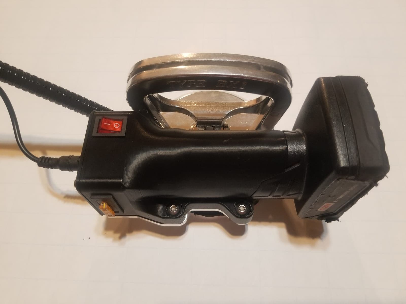 Goose-Gripâ„¢ Mechanic's Worklight, Vacuum Suction Plate, photo 4